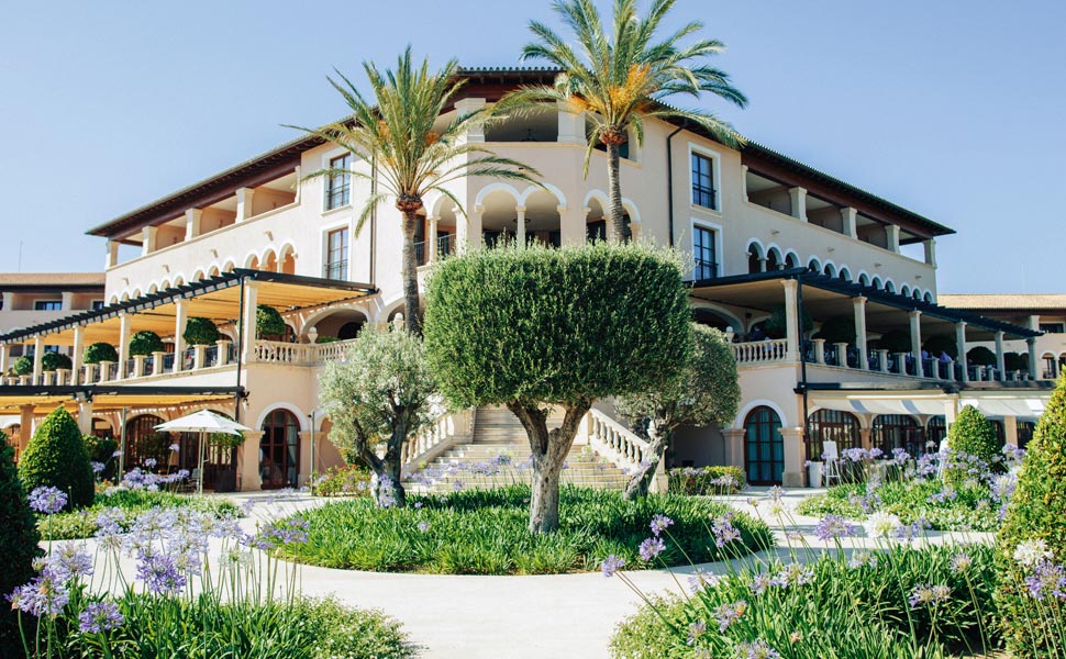The St. Regis Mardavall Mallorca Resort
